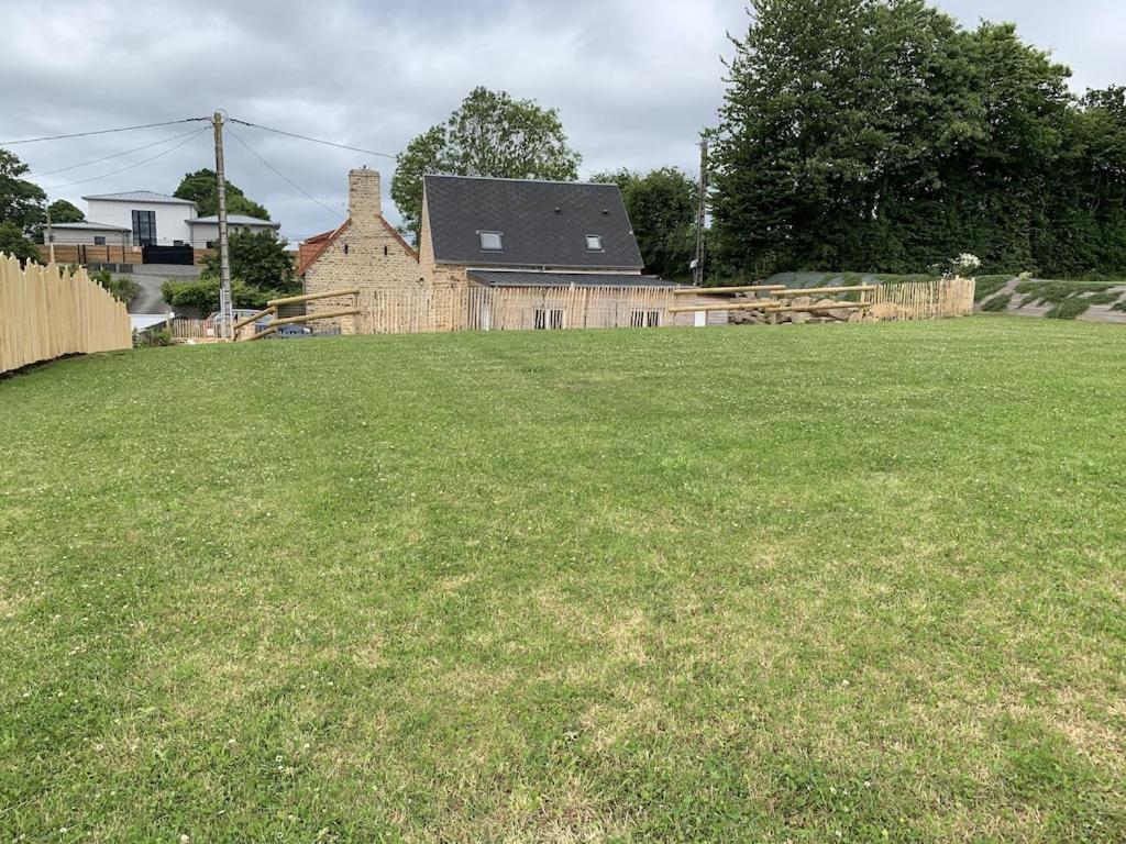 Charmante Maison De Campagne En Pierres Et Bois Sartilly-Baie-Bocage Luaran gambar