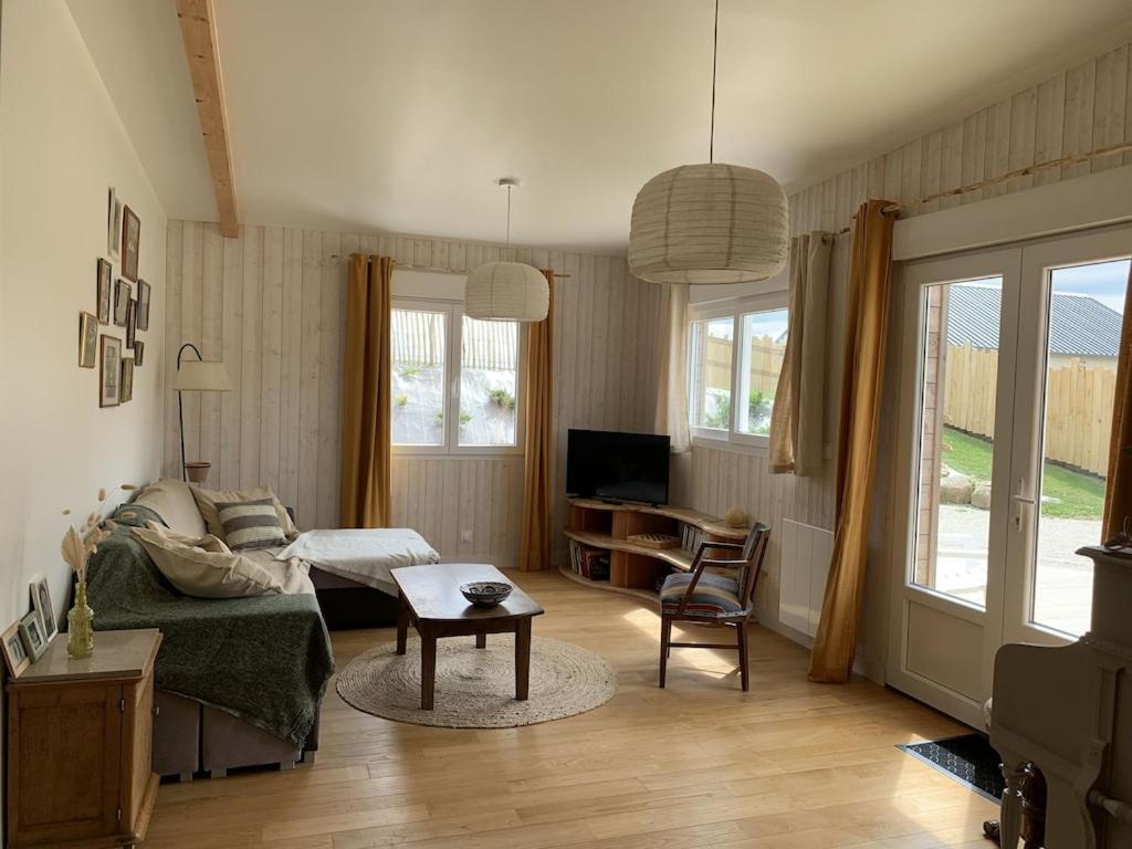 Charmante Maison De Campagne En Pierres Et Bois Sartilly-Baie-Bocage Luaran gambar
